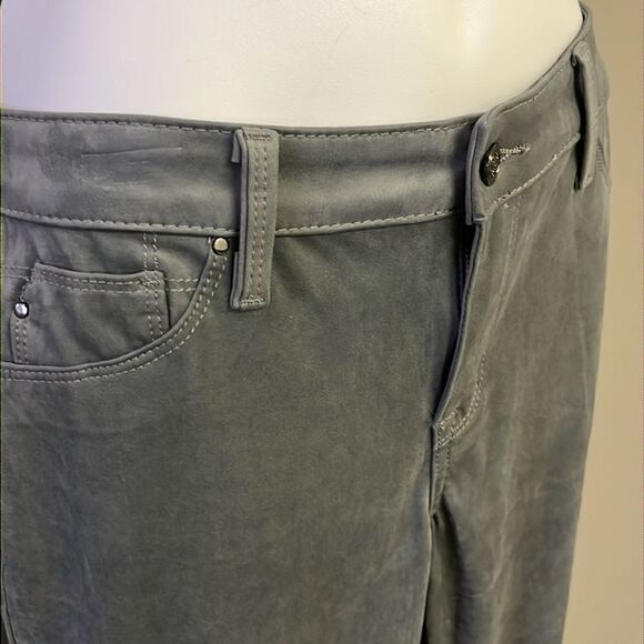 Laurie Felt Los Angeles Faux Suede Baby Bell Vital Stretch Technology Pants- 6 - Picture 5 of 13